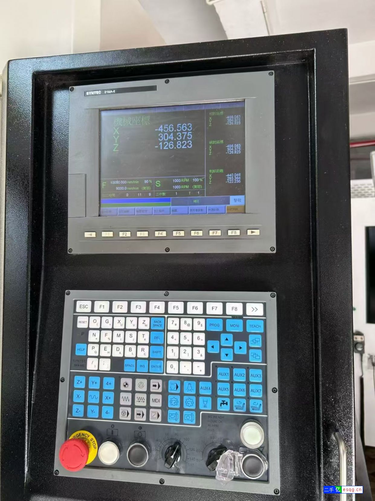 新到台群1080一台，行程1000×800×350-4