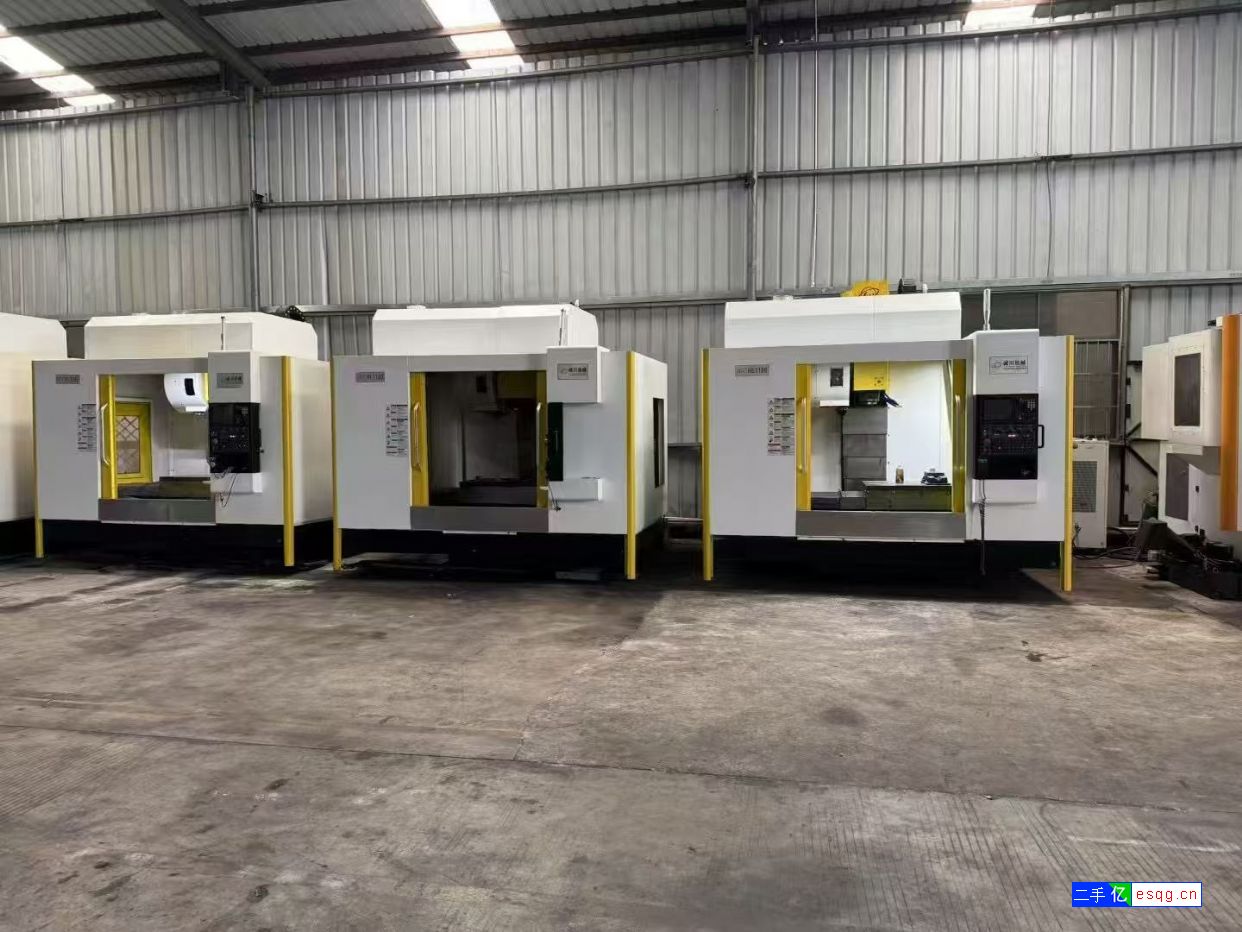 诚川v1160三线轨加工中心,三菱m80系统,BT-3