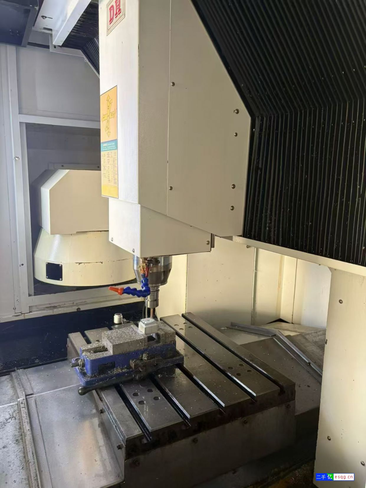 特价喬鸿650刀库精雕机，新代21MA系统-3