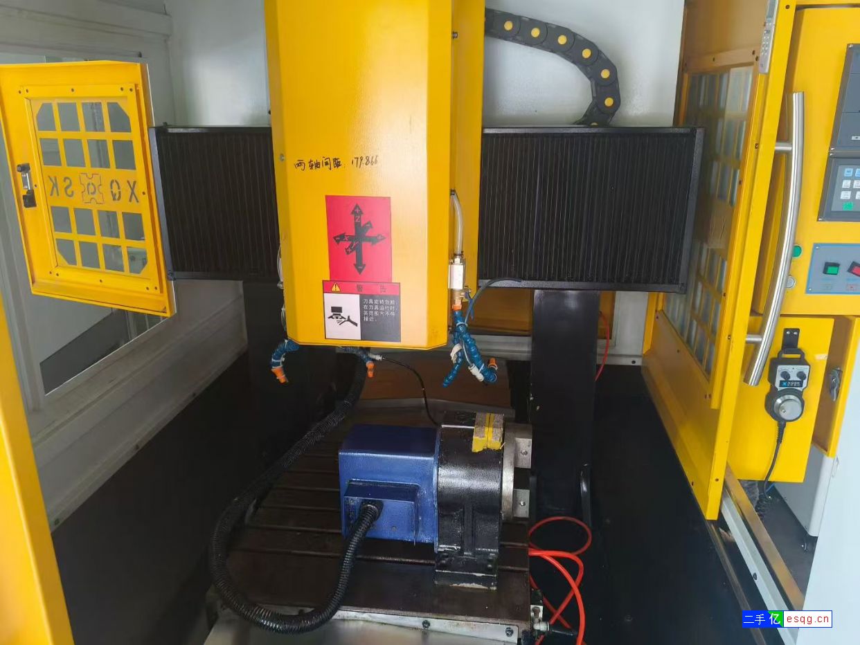 雄群655精雕机,双主轴BT20气动主轴,带四轴,-2