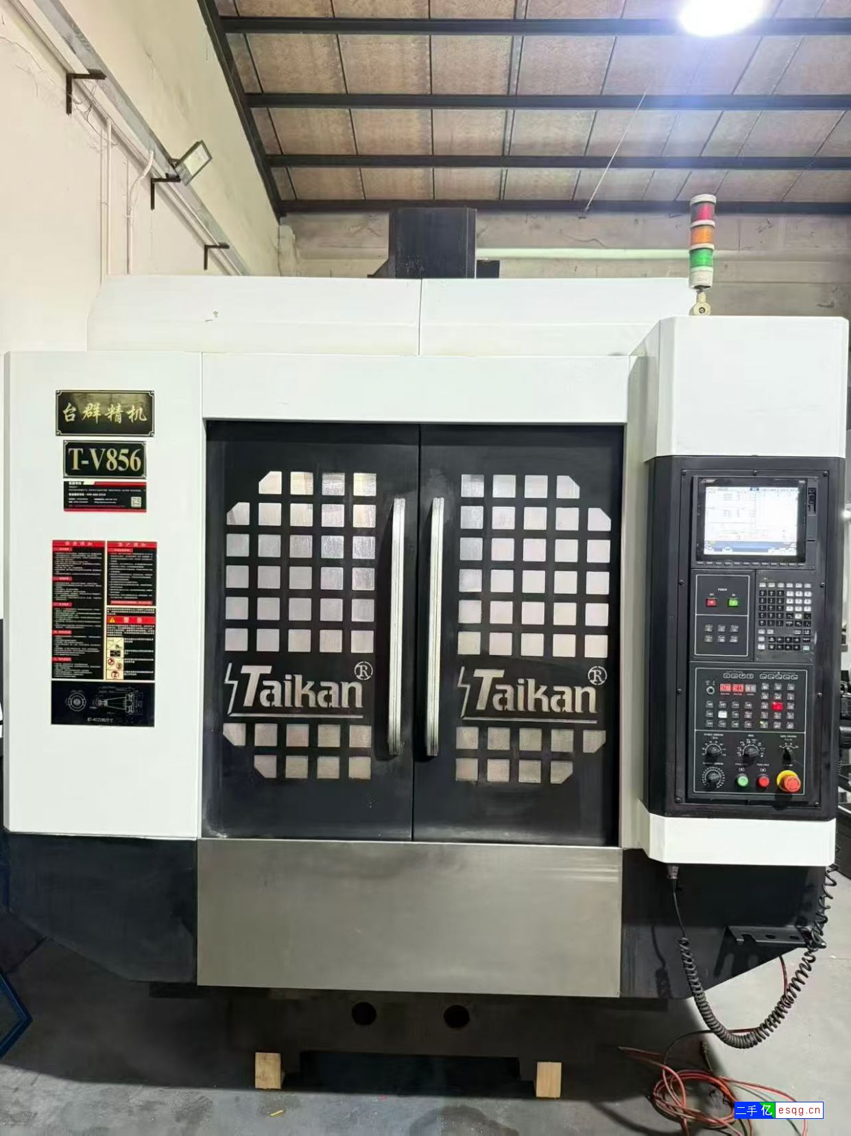 台群856三线轨加工中心,三菱M80系统,三轴45-2