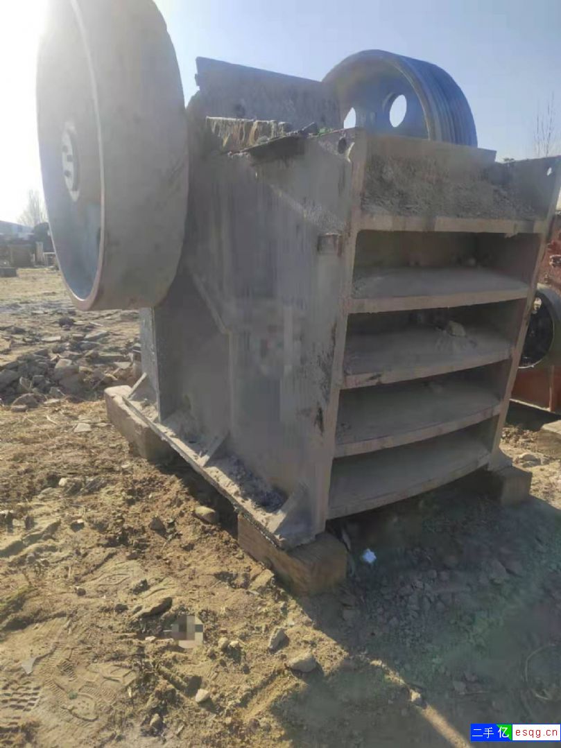 二手69鄂破石头破碎机-1