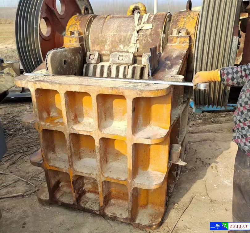 二手57颚式破碎机石子生产设备-1