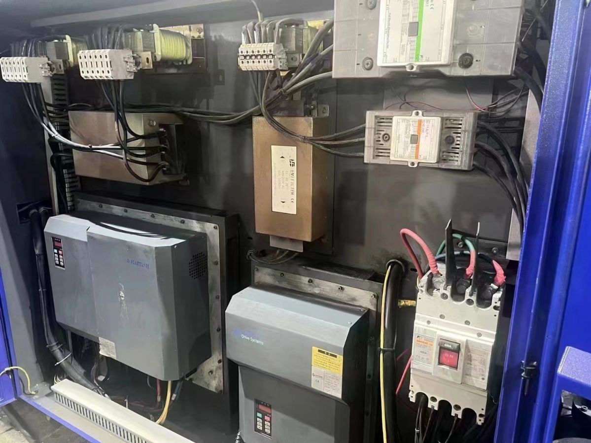 海天MA1600吨伺服机，有油有斗二手注塑机-2