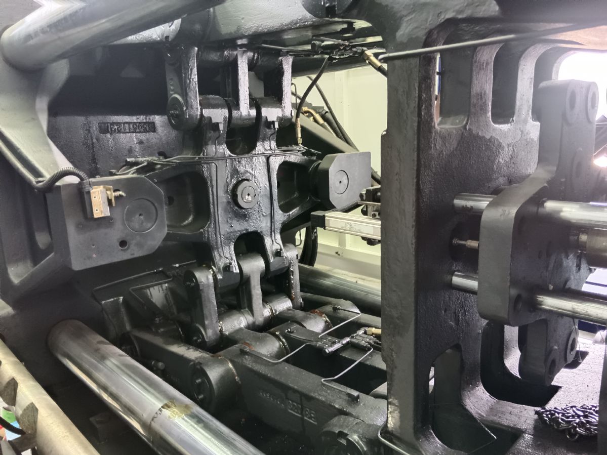 海天MA320吨伺服机二手注塑机-2