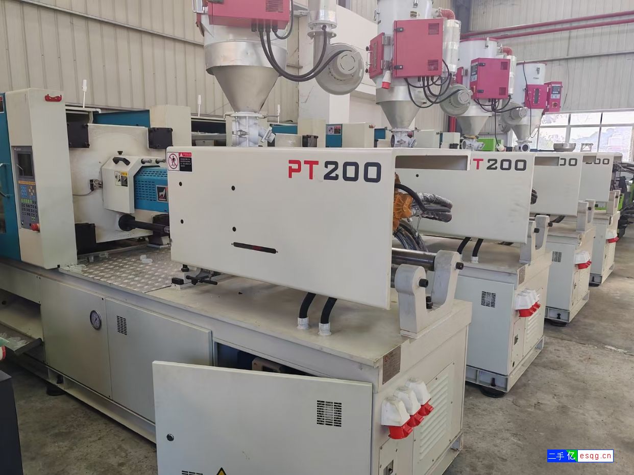 力劲200吨伺服机二手注塑机-1