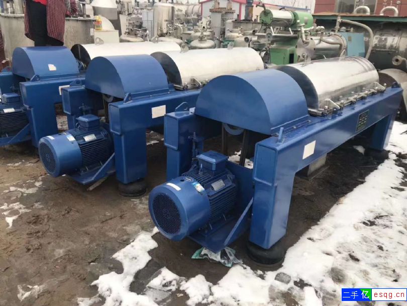 长期供应各种二手离心机，二手平板离心机，碟式离心机-1