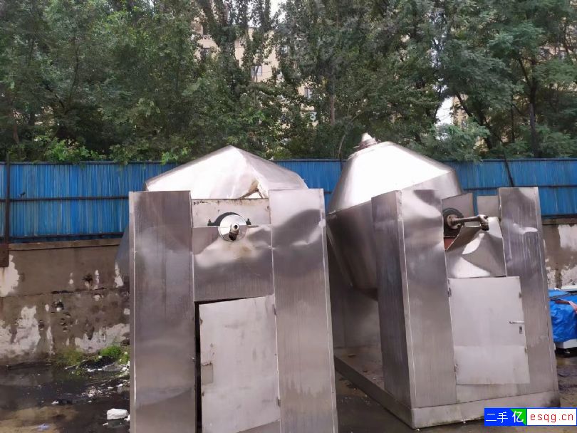 出售3000升双锥干燥机一批，二手搪瓷不锈钢双锥干-1