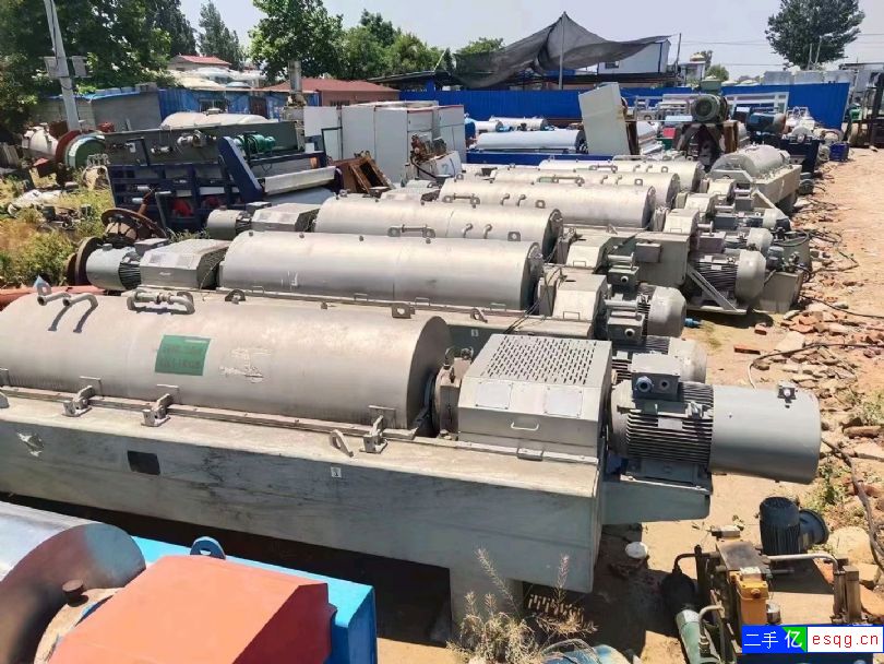 二手卧螺离心机现货出售，二手设备价格便宜-1