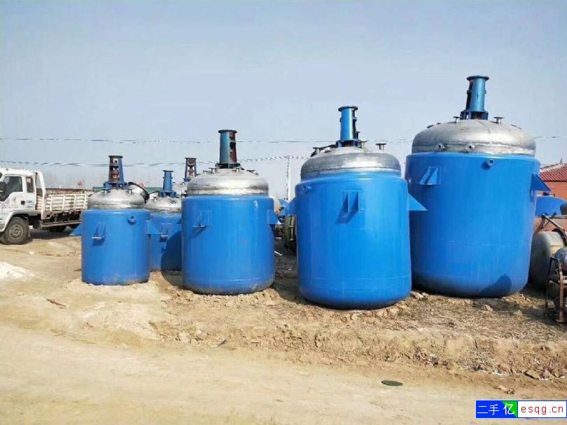 出售各种规格二手搪瓷反应釜，二手反应釜价格便宜-1