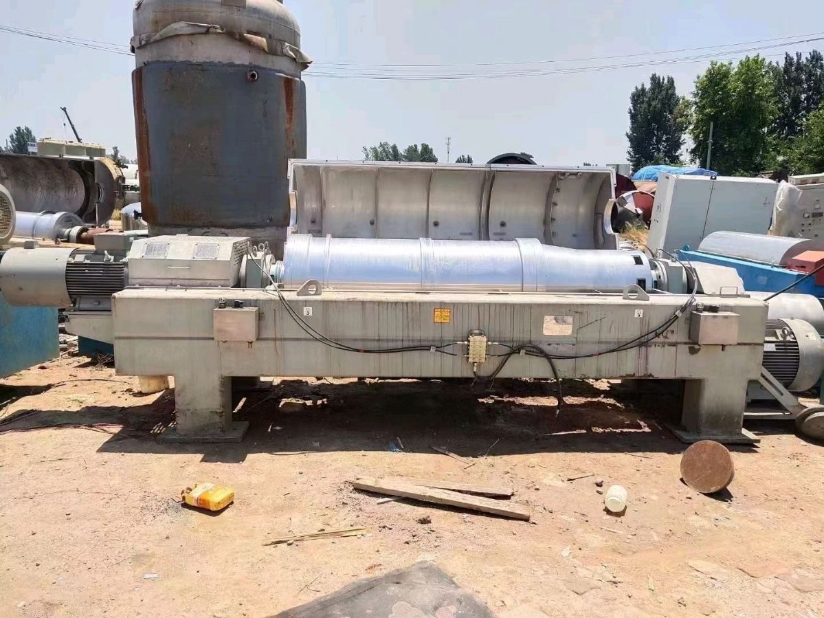 到货一批二手卧螺离心机 580  550  530-1