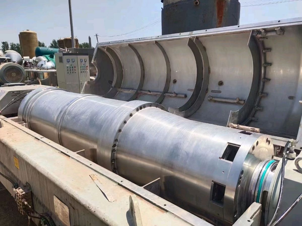 到货一批二手卧螺离心机 580  550  530-2