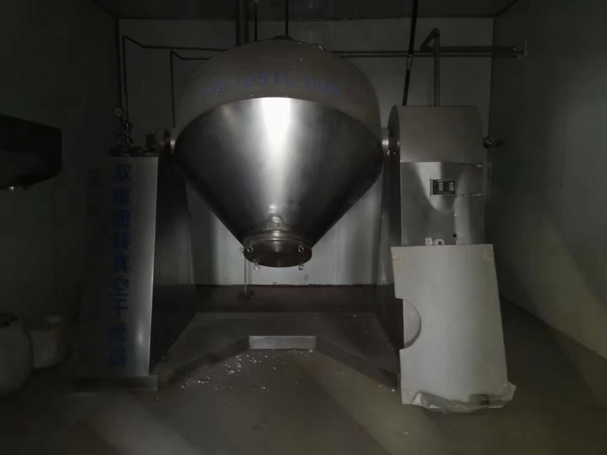 现货转让多台2000升双锥干燥机 二手不锈钢双锥干-1