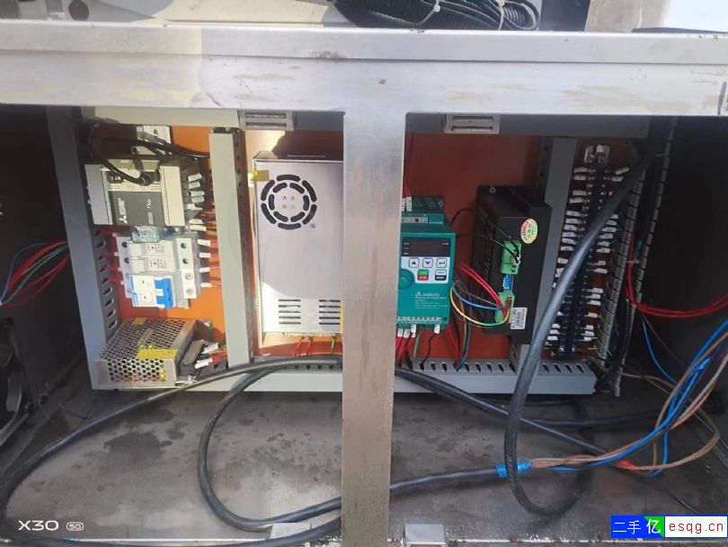 低价出售各种类型贴标机,各种型号齐全,需要的联系了-1