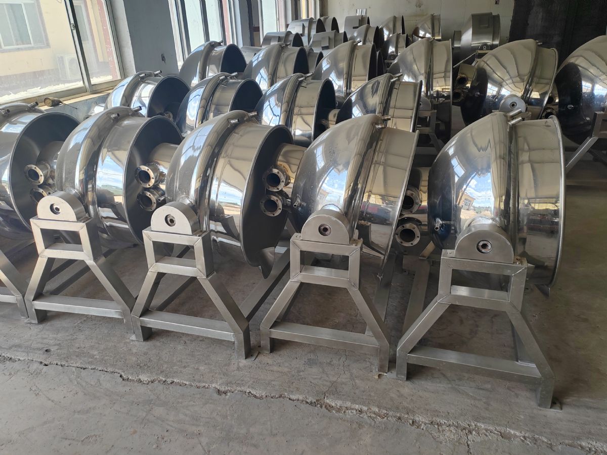 厂房搬迁,出售一批电加热蒸汽夹层锅,价格实惠。定金-1