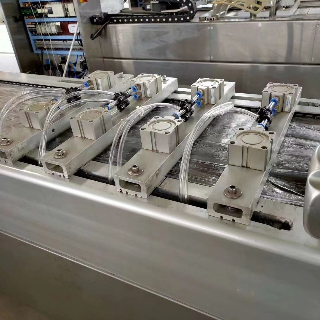 二手420佛跳墙拉伸膜真空包装机，送模具，上门安装-2