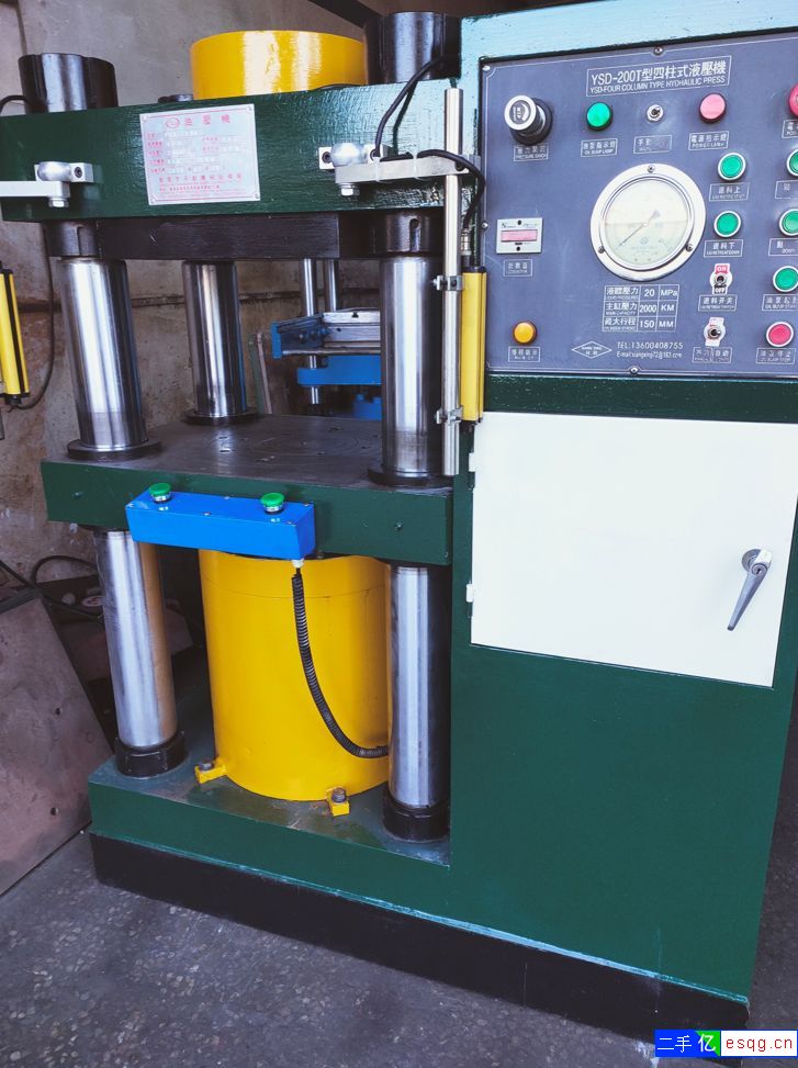 200吨四柱油压机液压机两台-1