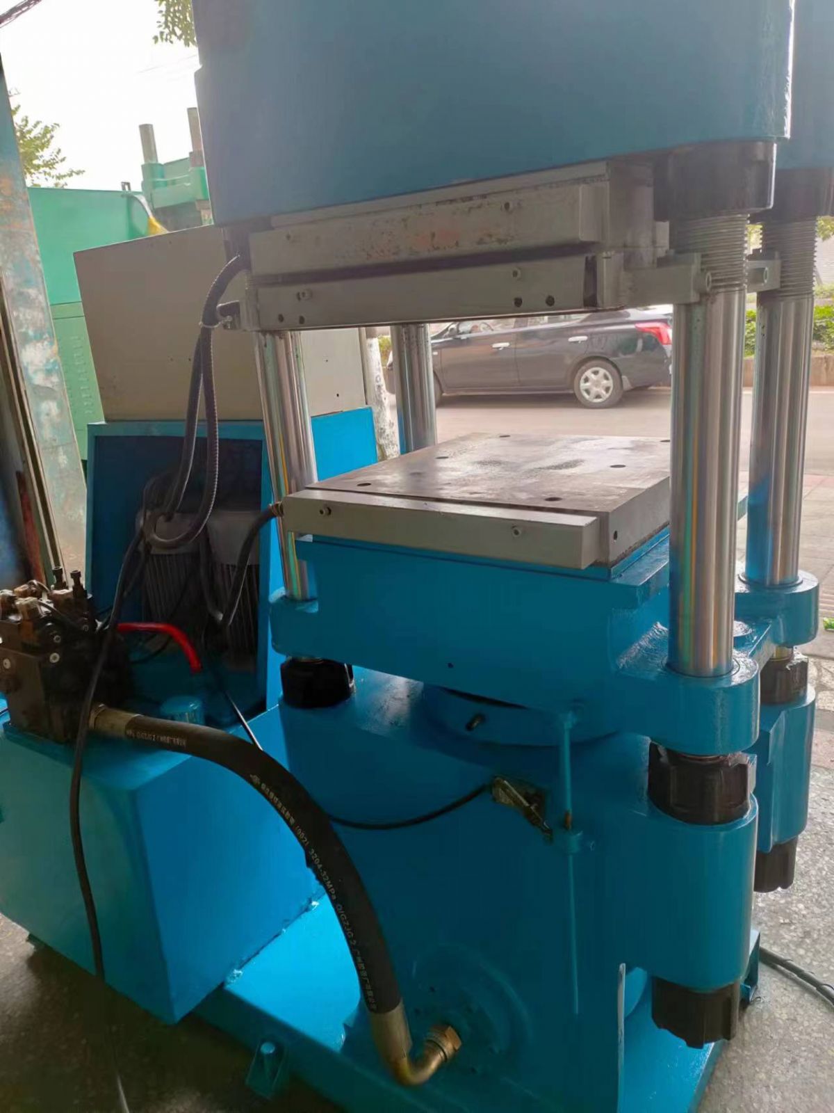 100吨二手硫化机双层-1