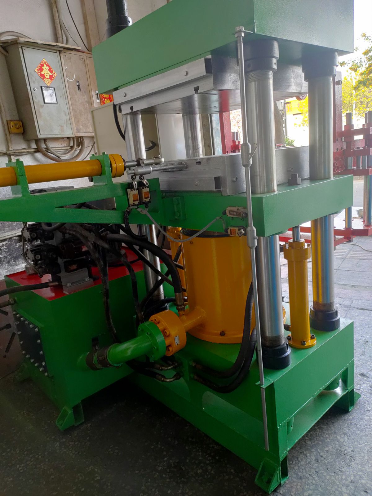 200吨二手硫化机转让-2