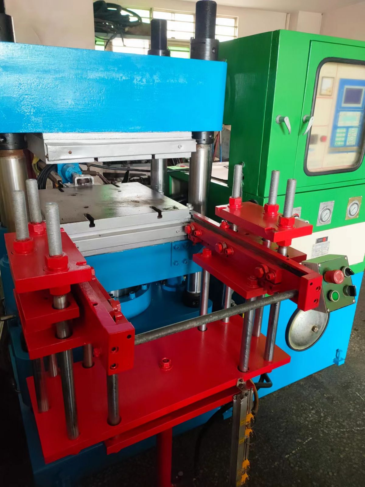 100吨硫化机出售-1