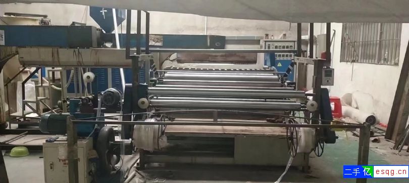 1.5米双面气泡膜机-1