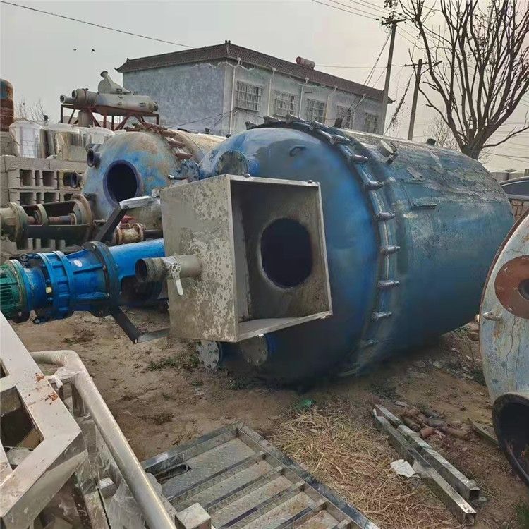 转让9成新二手2000L3000L搪瓷反应釜多台 -2