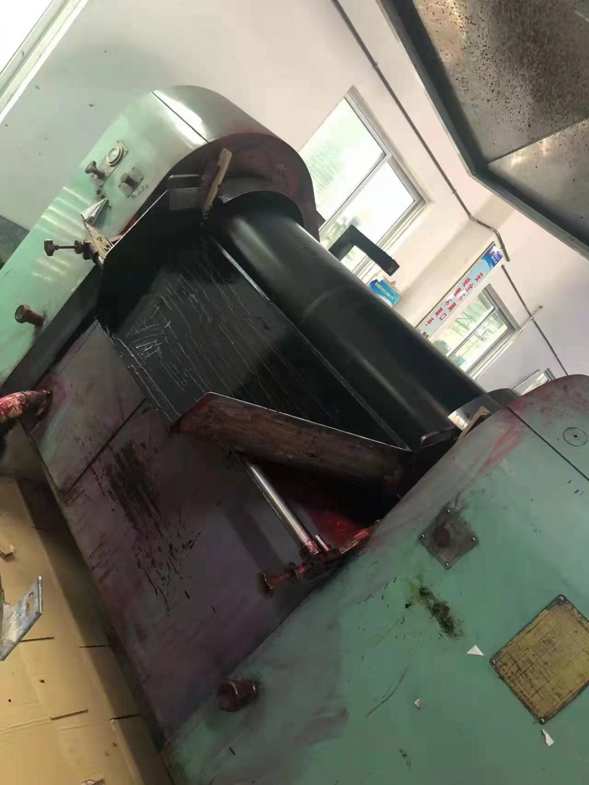 转让9成新二手400型液压三辊研磨机多台-1