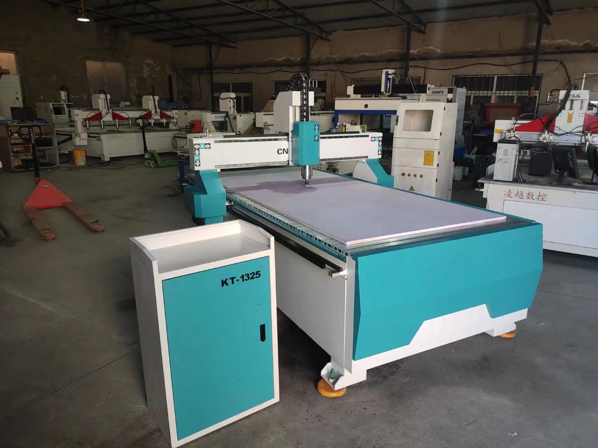 22年出厂1325雕刻机一台-2