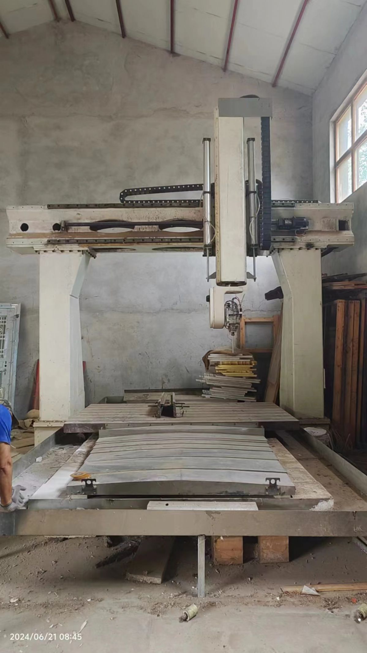 转让5轴数控雕刻机一台-1