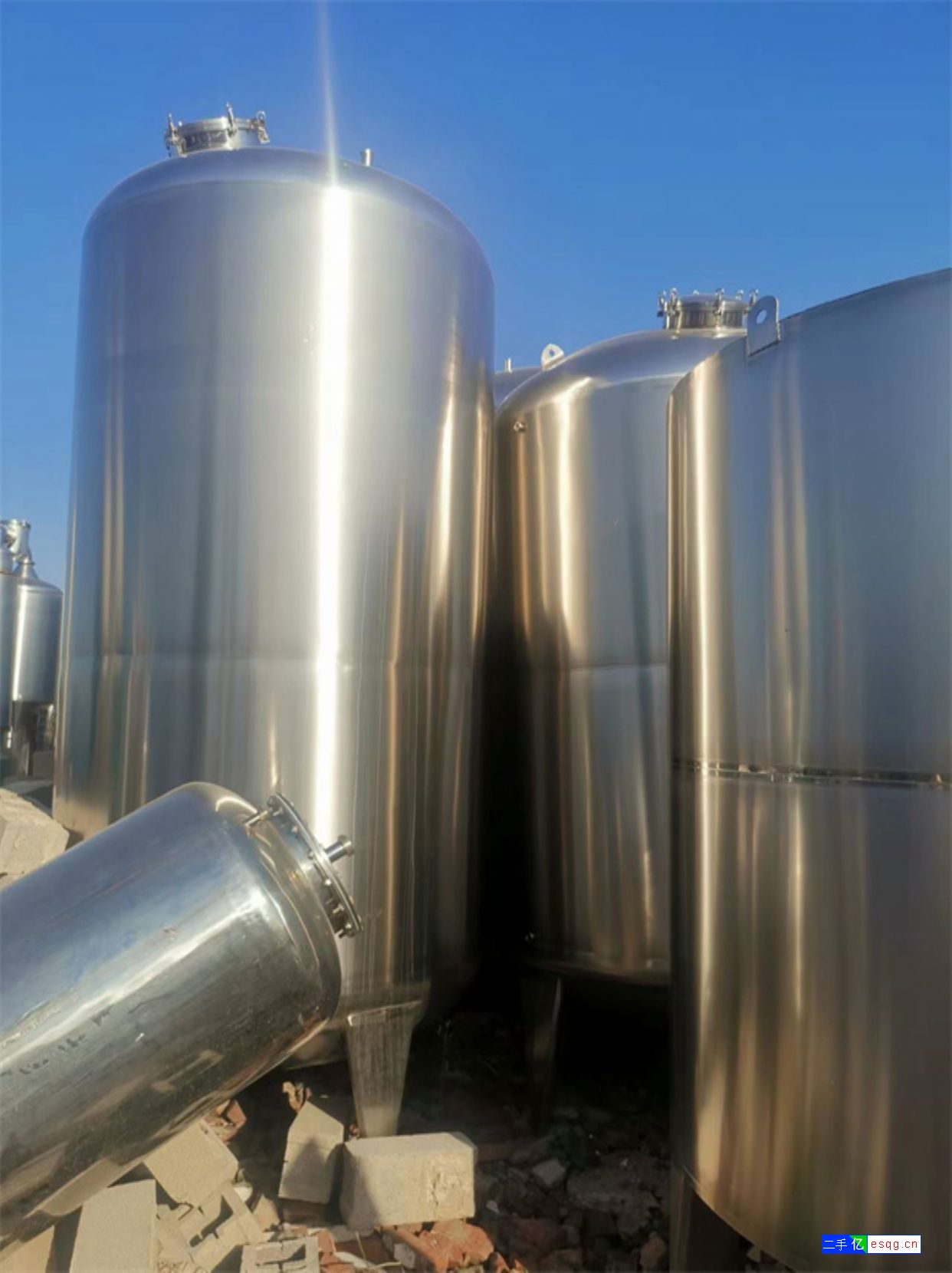 二手不锈钢储罐-3