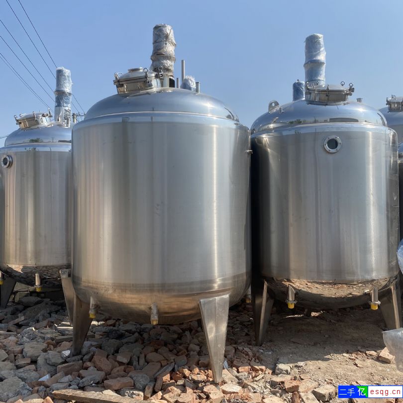 出售3吨不锈钢搅拌罐-2