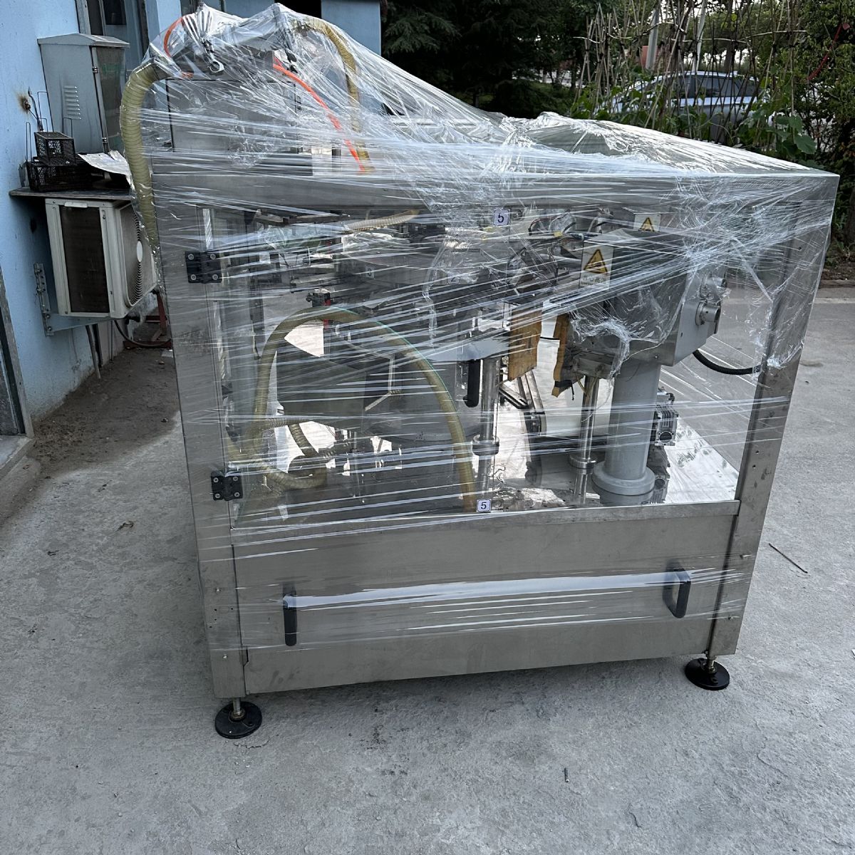 处理8公位给袋式包装机、液体给袋式包装机-1