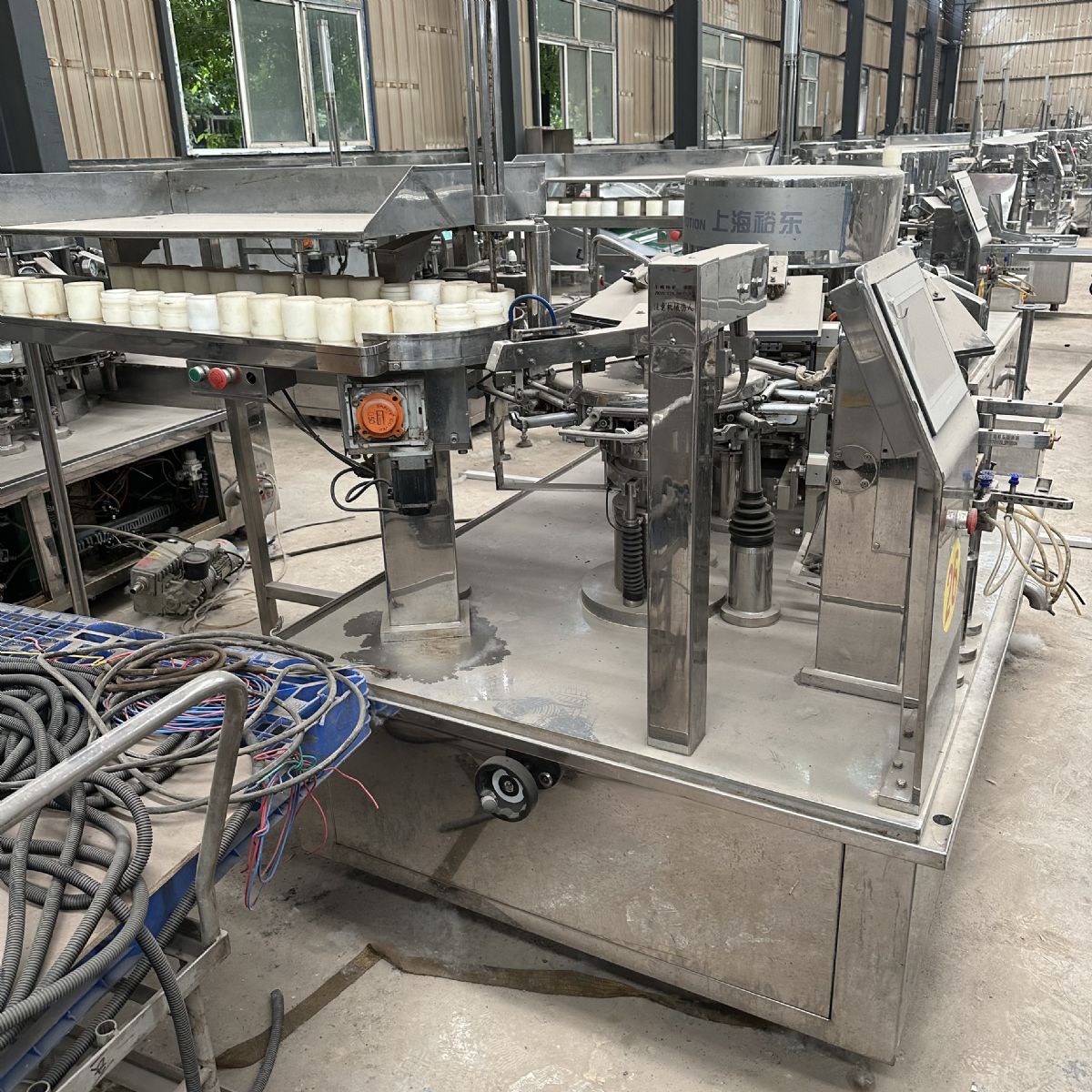 闲置转让8公位10真空仓瑞志给袋式真空包装机-2