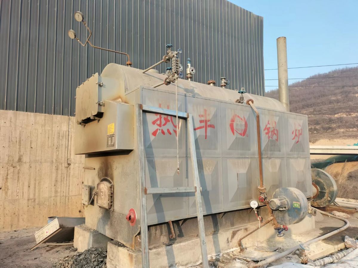 二手1吨燃气蒸汽锅炉转让-2