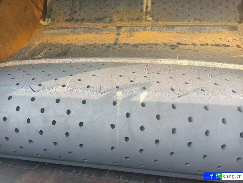 抛丸机九成新3212自动上下料出售-1