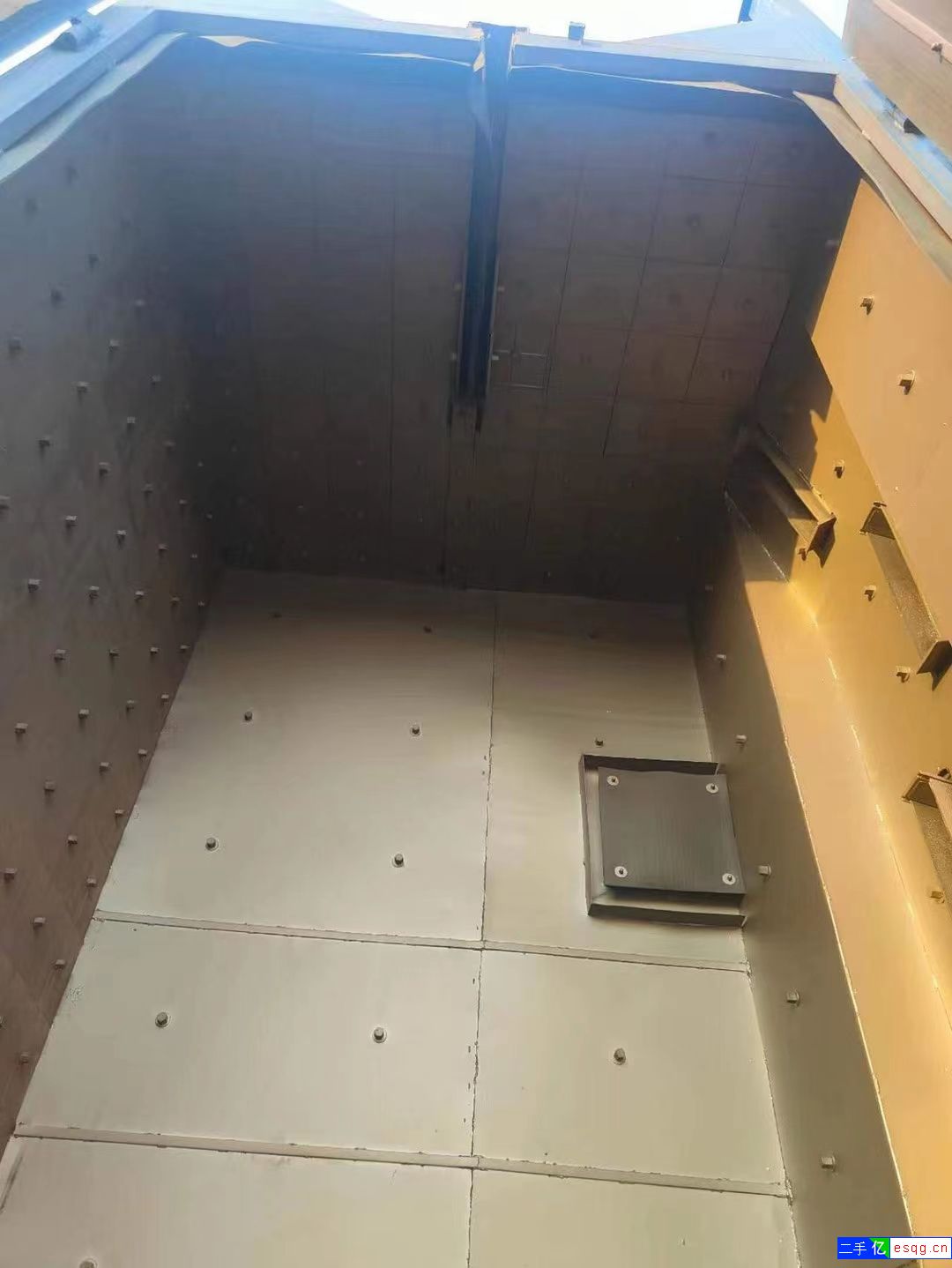 低价出售抛丸机宽两米五，高四米五，双钩两吨，九成新-2