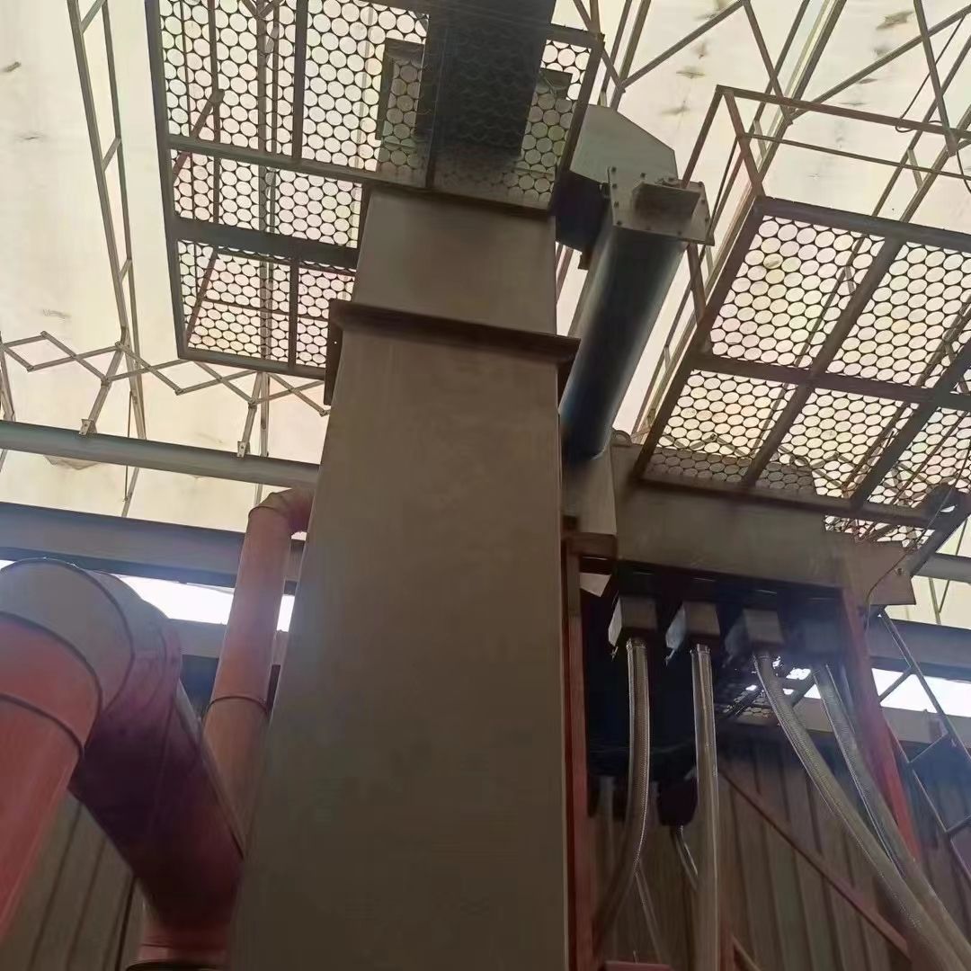 抛丸机宽一米六，高两米，八个十一千瓦的抛丸器，江苏-2