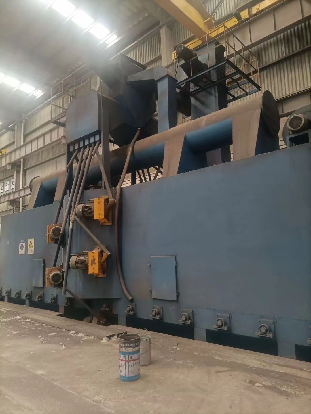 钢结构专用大型抛丸机，宽2米高2.5米，12个炮头-2