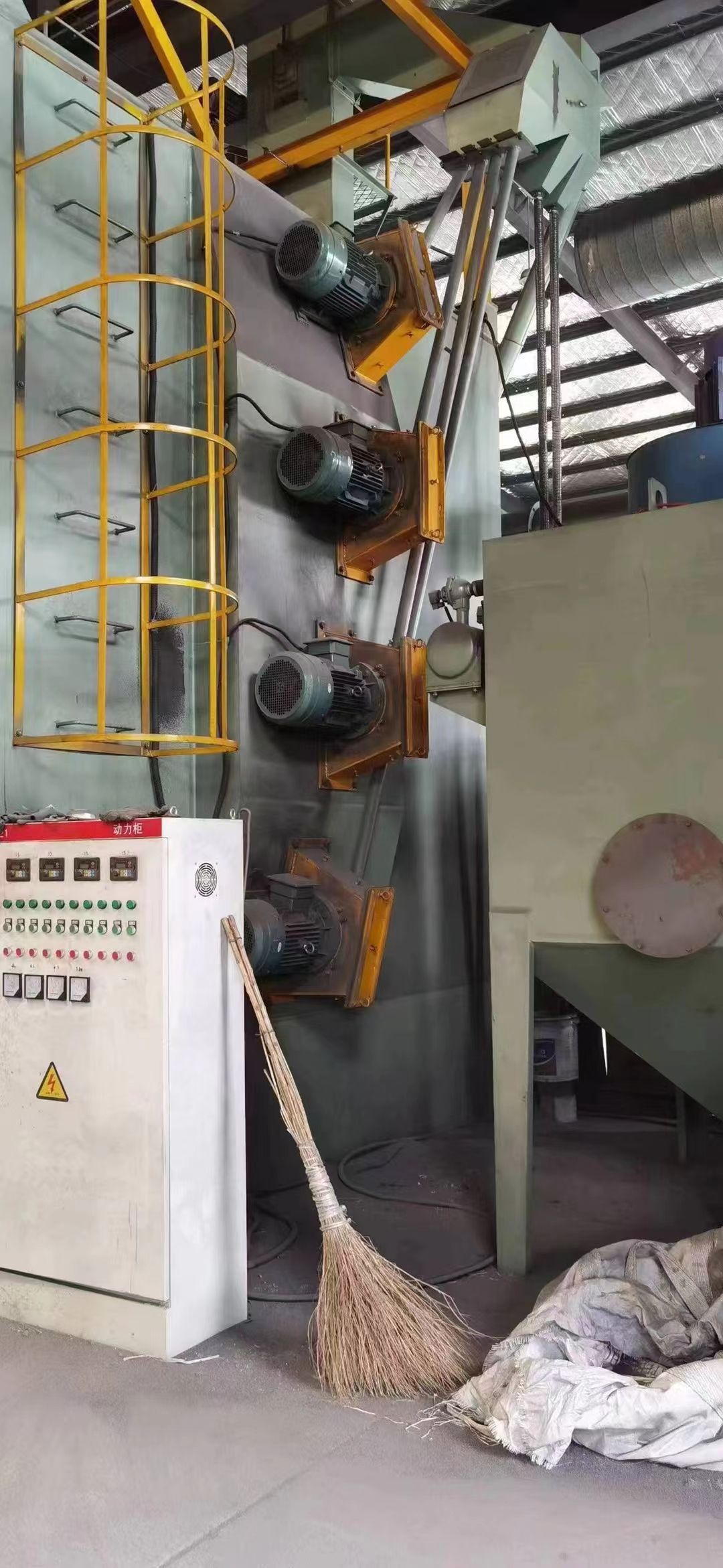 宽四米，高四米，九成新大型吊钩式抛丸机低价出售，-2