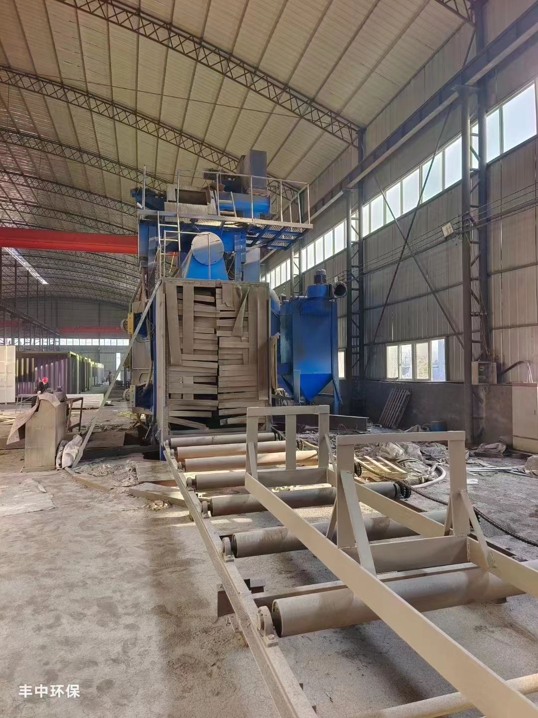 宽一米八，高两米七，大型钢结构抛丸机低价出售，十万-2