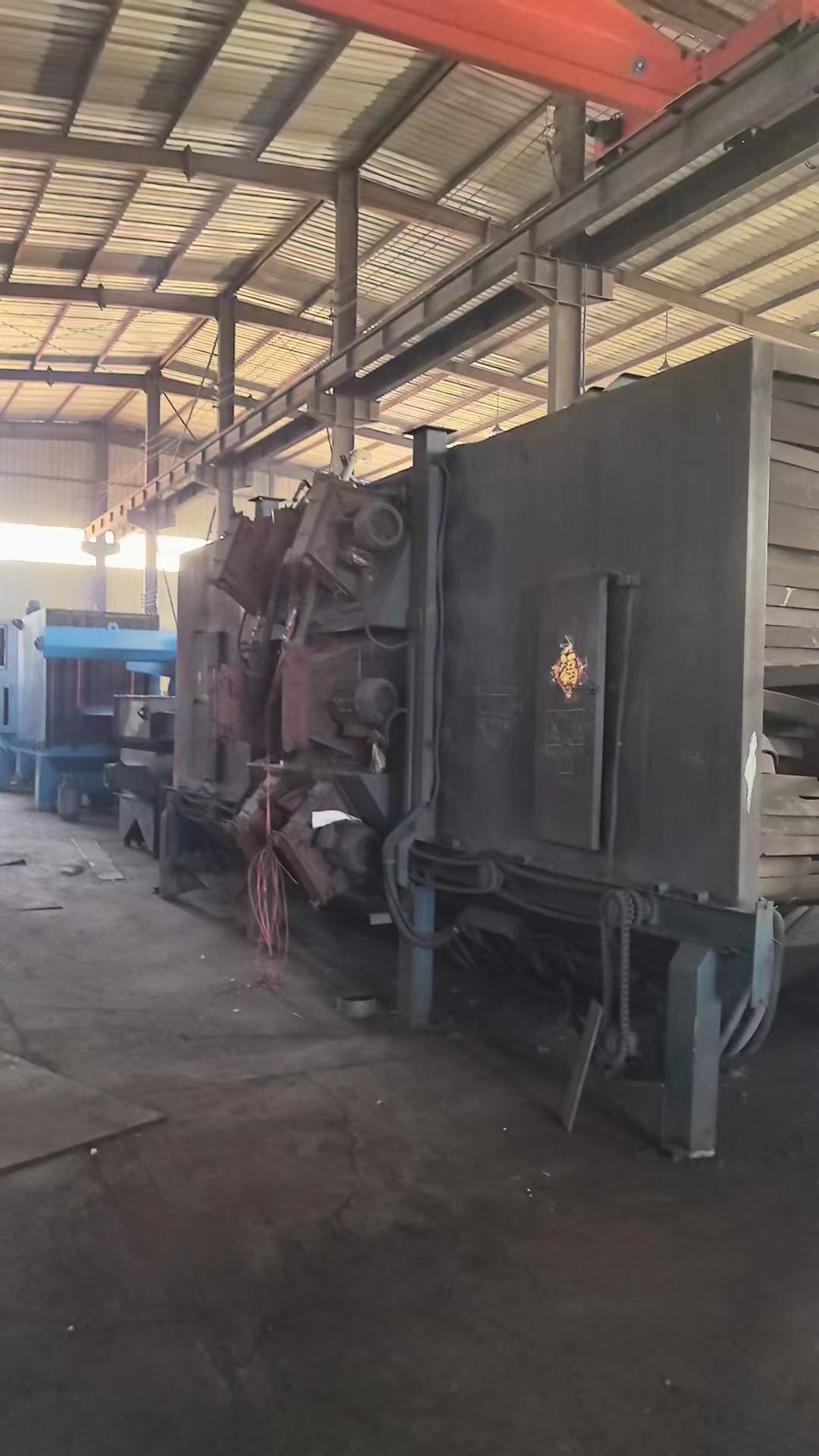 钢结构抛丸机宽一米五，高两米，十二个抛丸器，低价出-1