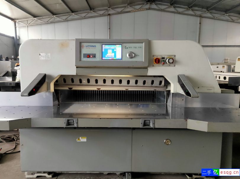 2014年德阳利通1370L3切纸机一台-2