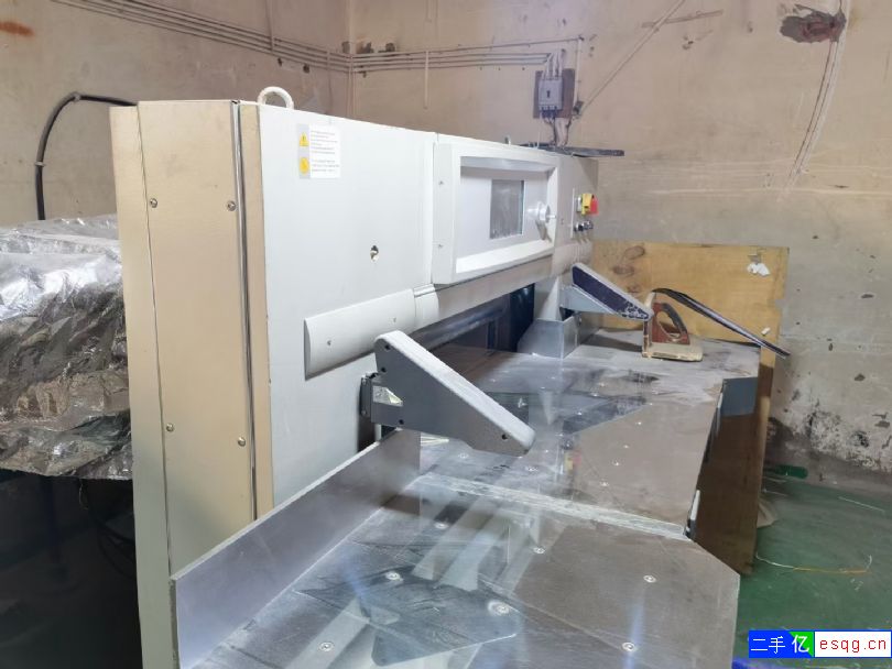 转让20年戴氏920伺服程控二手切纸机一台-1