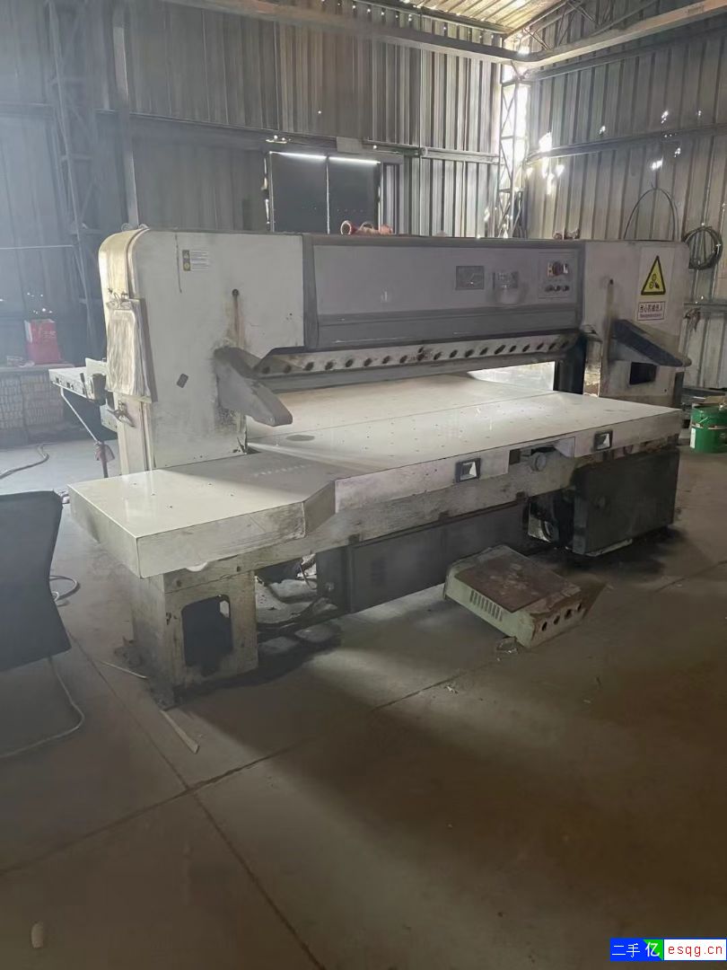 转让戴氏2米电脑切纸机一台-1