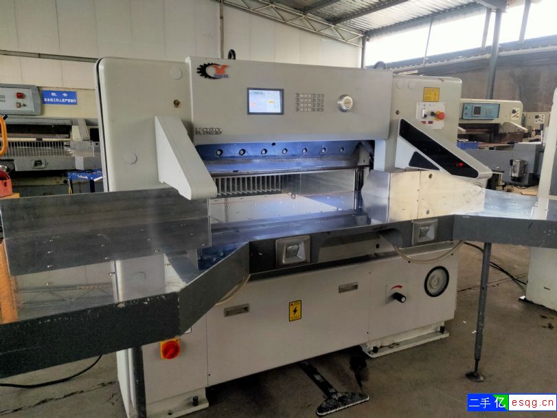 转让19年*高配大鹏双液压切纸机一台-1