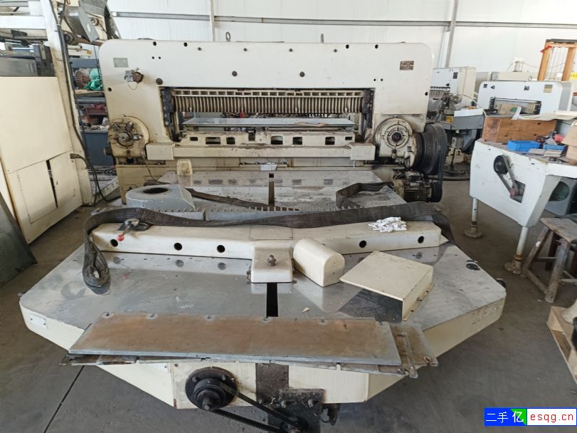 申威达二手切纸机2米2山东淄博提货-1