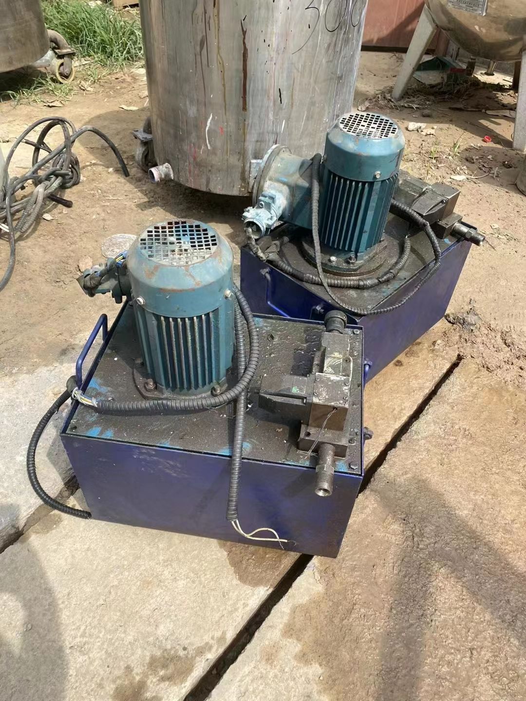 转让两台分散机 7.5kw 15kw各一台 配电柜-2