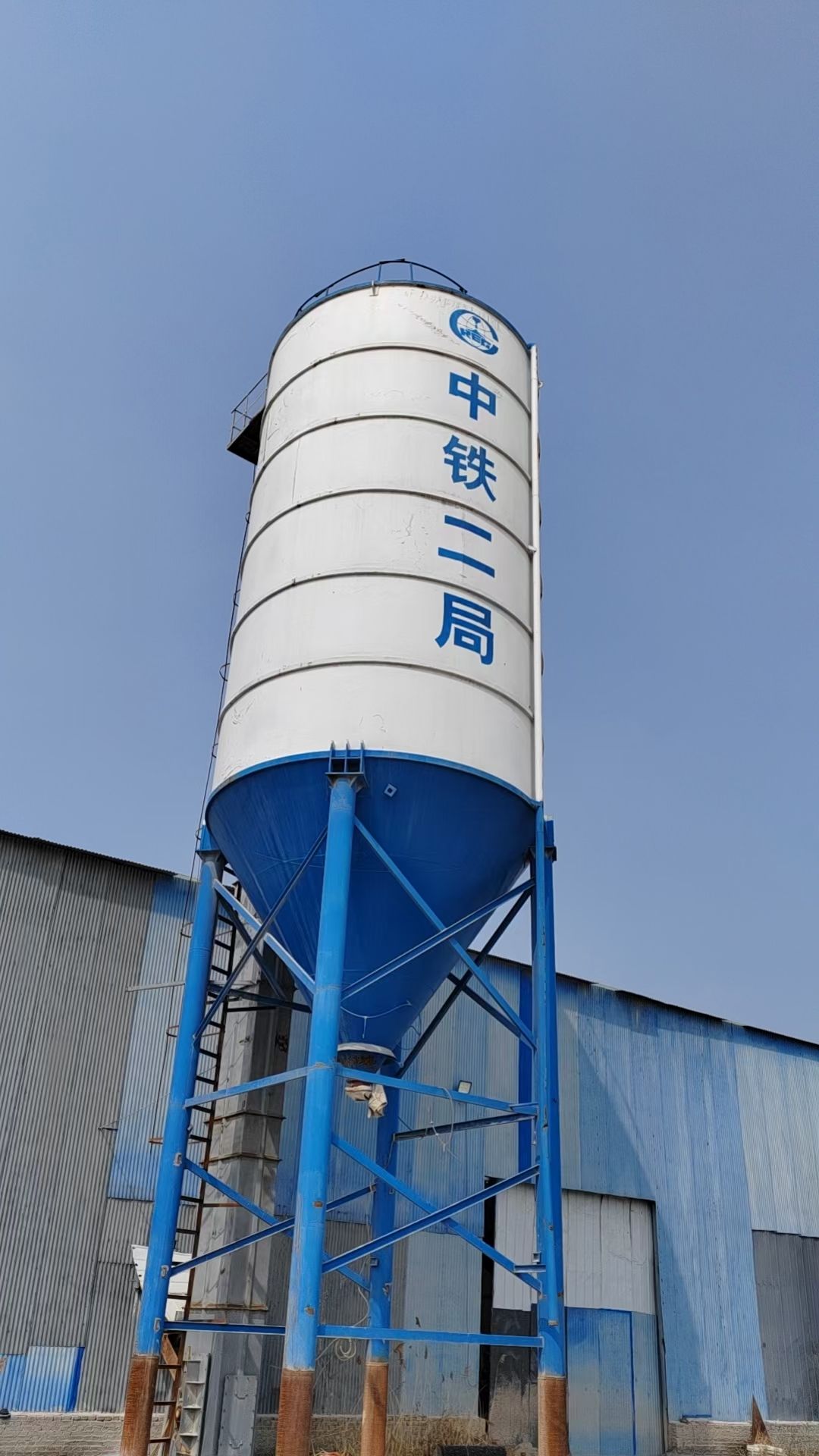 出售卧式水泥仓-2