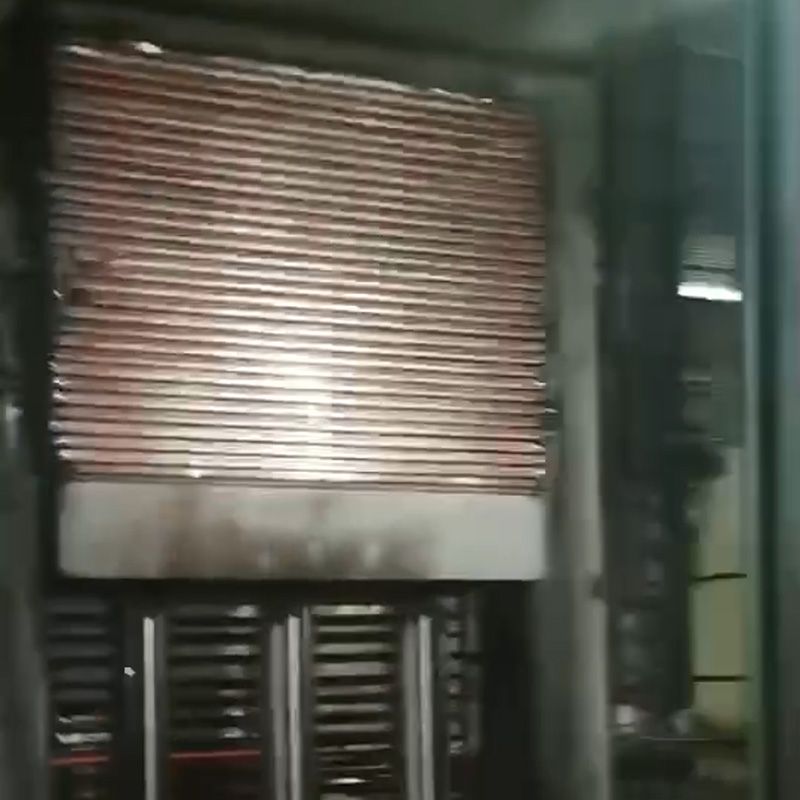 30层3X6尺二手热压机临沂万达产 油缸3x280-2