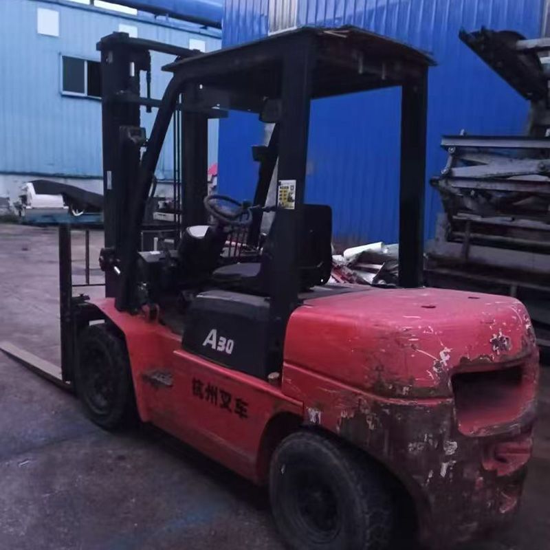 转让3吨杭州叉车 带侧移 升高3.6米 叉齿1.5-2